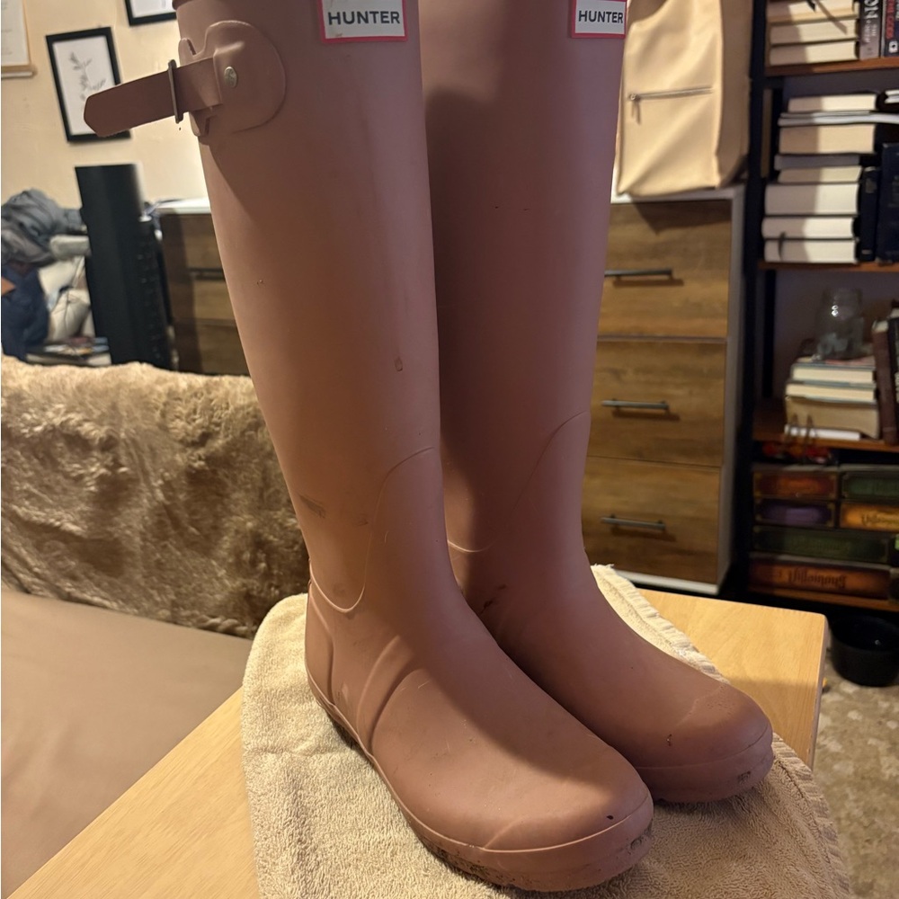 Hunter Women's Blush Rain Boots